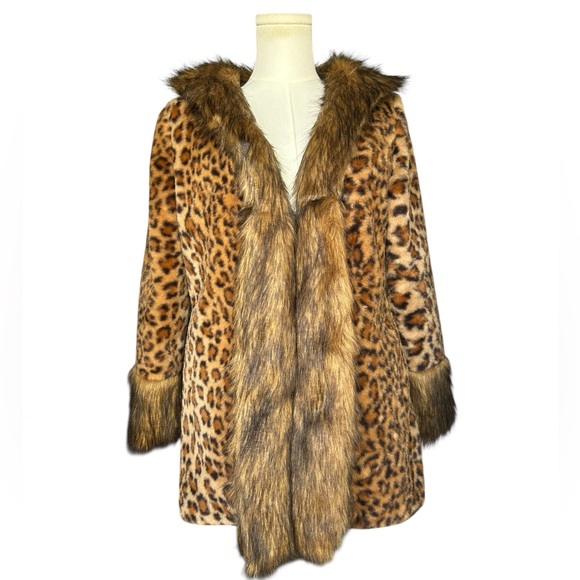 Unbranded Jackets & Blazers - Women’s Leopard Print Retro Faux Fur Jacket Coat – Size Medium